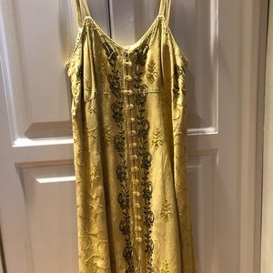 Sweet embroidered green dress